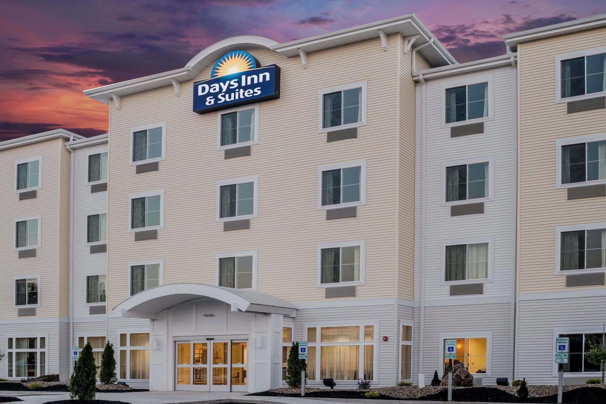 Days Inn By Wyndham Cadiz Εξωτερικό φωτογραφία